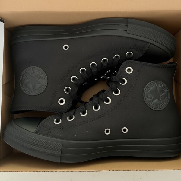 Converse shoes no. 42