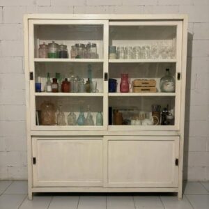 D4-01-01 Shop Cabinet