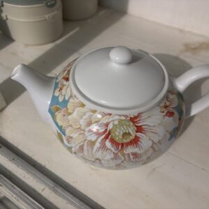 D4-03-10 Flower Tea Pot